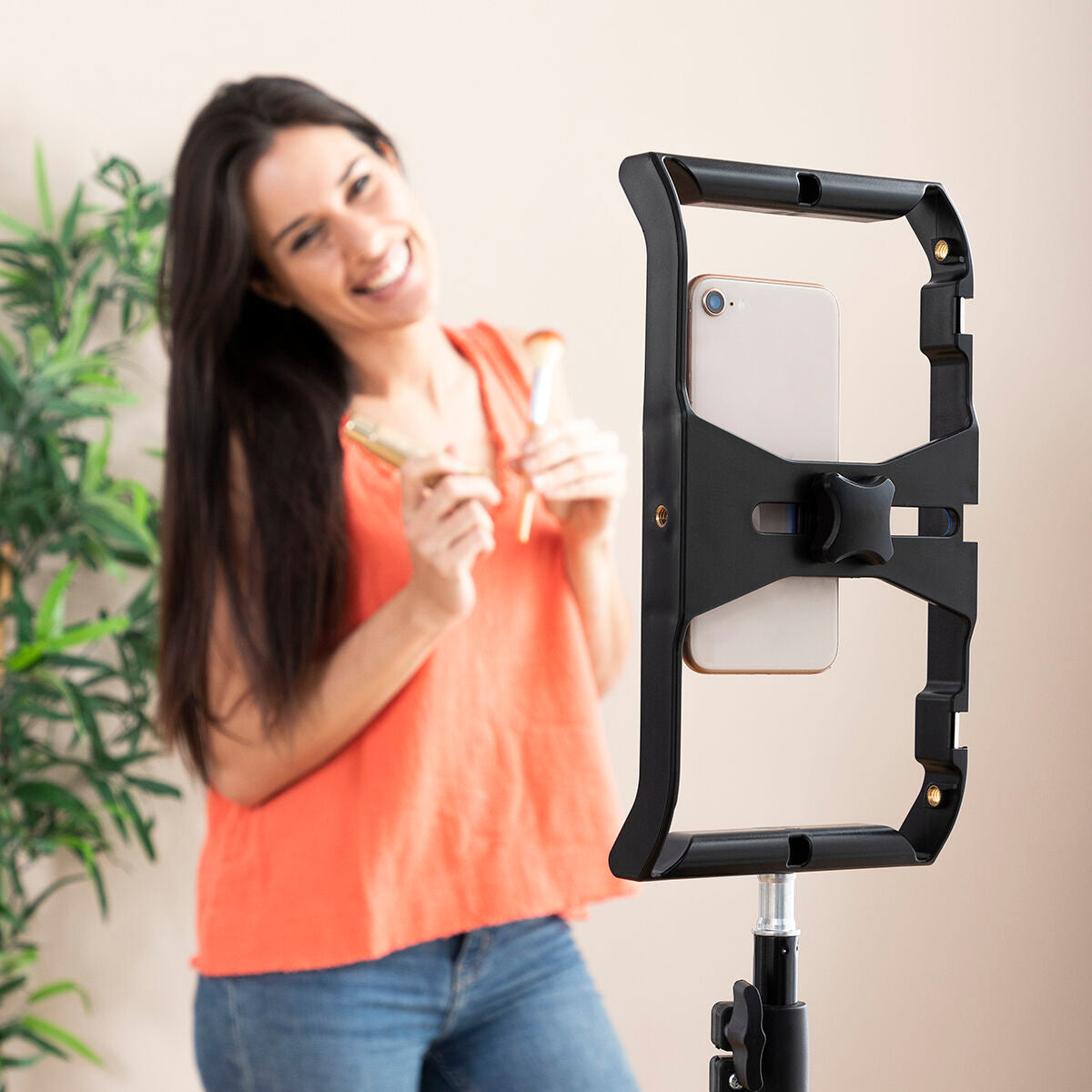 Smartphone Holder with Manual Stabiliser to film like a PRO with your iPhone PRO or Android!!