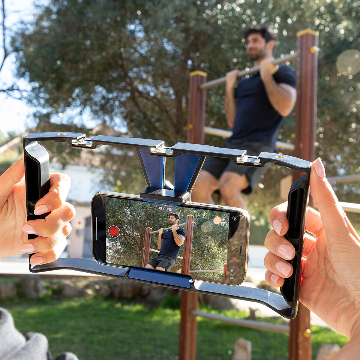 Smartphone Holder with Manual Stabiliser to film like a PRO with your iPhone PRO or Android!!