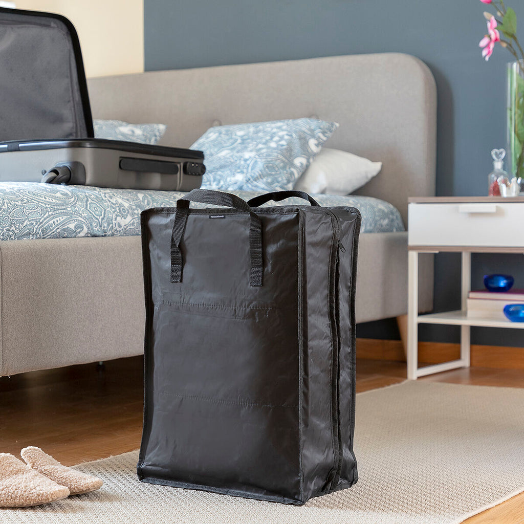 Travel Shoe Bag for your Nike's , Jordans , New Balance , UnderArmor, Puma , Sketchers , Adidas and all other Brands , Keep your Shoes and Clothes separate and clean while Traveling or just moving to a new Home or to Store them in a Storage Unit!!!