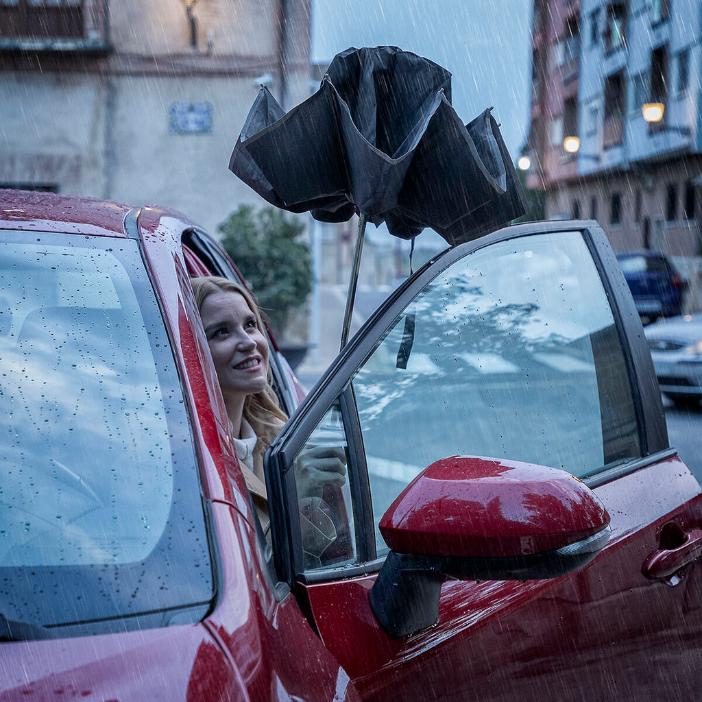 Folding Inverted Umbrella with LED Light!
